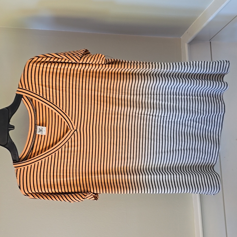 Sew in love orange tee
